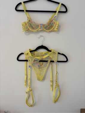 Yellow Floral Lace Bra, Garter & Thong Set